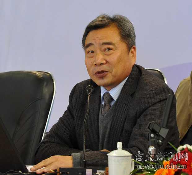 孙民安摄